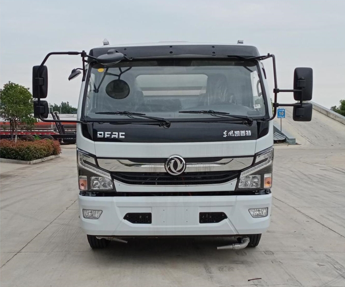 東風CL5093GSSBEV 型純電動灑水車